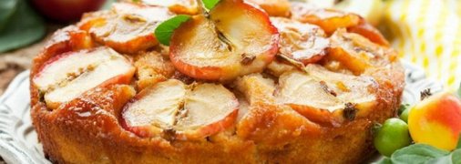 Шарлотка с яблоками: как приготовить сочный и ароматный пирог