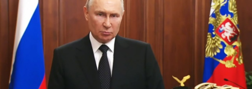 Теперь путина называют просто низеньким мужчиной