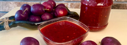 Пікантний соус зі слив