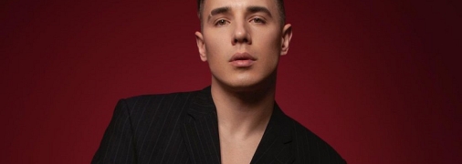 Співак Вадим Олійник