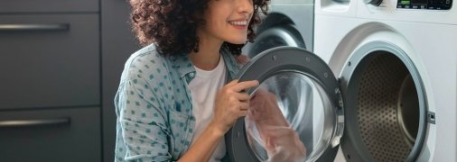 Повороты вони в стиральной машинке легко (изображение создано с помощью ИИ)