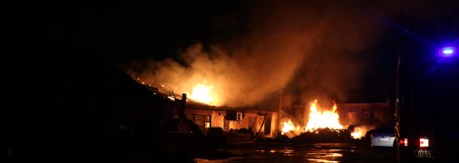 Огонь охватил 250 квадратных метров станции техобслуживания