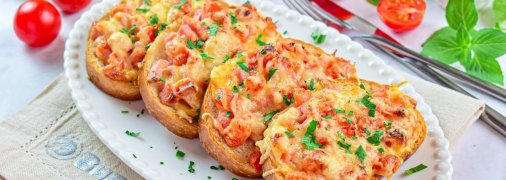 З хрумкою сирною скоринкою, ароматні та дуже смачні