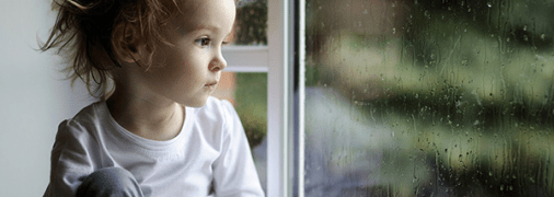 Почему не нужно оберегать детей от правды: советы психолога