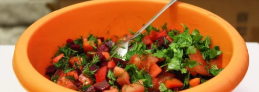 Необычный винегрет со щавелем и молодым картофелем