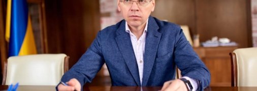 Для чего этот концерт? В сети обсуждают сбор подписей в Раде за отставку Степанова