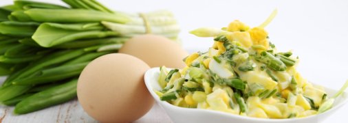 Салат із черемші та яєць