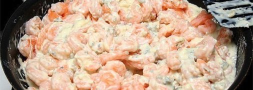 Обычные креветки под соусом