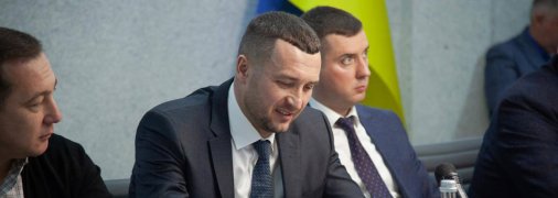 Генеральный директор ГП "Леса Украины" Юрий Болоховец (в центре)