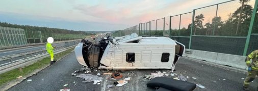 Автобус із українцями перекинувся