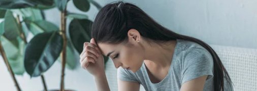 Грустная женщина