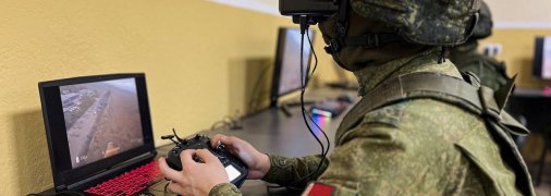 Навчання з керування дронами в білоруській армії