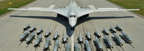 Российский Ту-160 с высокоточными крылатыми ракетами Х-555 или Х-101