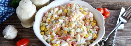 Необычный салат с крабовыми палочками