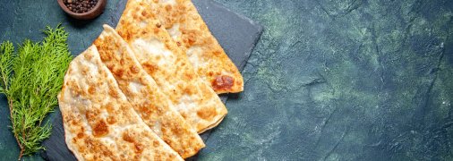 Рум'яні, ситні, смачні чебуреки