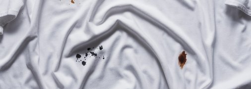 Пятна можно вывести с помощью подручных средств (изображение создано с помощью ИИ)