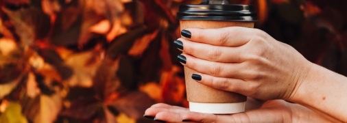 Осінній манікюр може бути різним