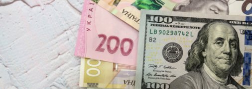 Достигли максимума и рухнули: как изменился курс валют в Украине за неделю
