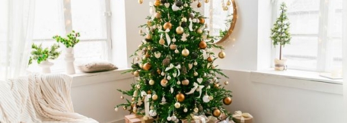 Существует много простых шагов, которые помогут сделать ваши праздничные декорации более энергоэффективными