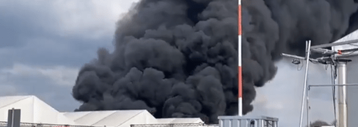 На місці інциденту багато чорного диму