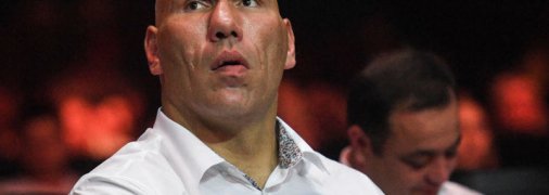 Валуев оконфузился поздравлением с Днем пограничника