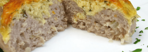 Сочные мясные гнезда в духовке под сыром