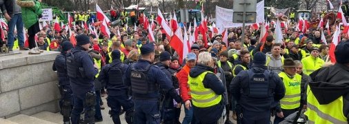 Протестувальники не зупинилися навіть після розгону акції