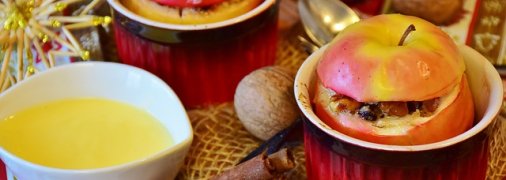 Печені яблука з інжиром від Руслана Сенічкіна