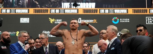 Александр Усик