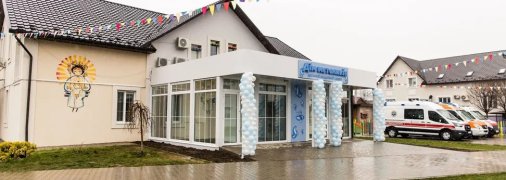 Медицинский центр "Дім Метеликів" Міста Добра — единственное в Украине заведение, в котором объединили крупнейшее детское паллиативное отделение, а также реабилитацию самых уязвимых детей Украины. Источник: Центр "Дім Метеликів" Міста Добра