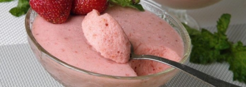 Легкий клубничный десерт