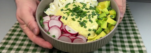 Салат з редиски та авокадо без майонезу