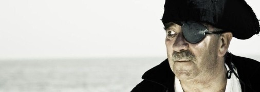 Незважаючи на романтичний образ, пірати були вимушені дотримуватися суворих правил і звичок