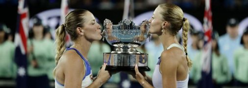 Младенович и Бабош завоевали титул парного разряда Australian Open
