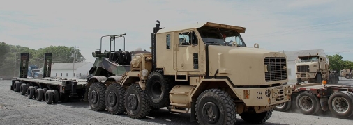 Oshkosh M1070 является весьма мощным военным транспортером