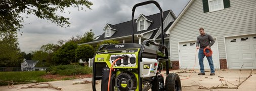 Генератор имеет большой уровень шума и лучше его использовать за городом