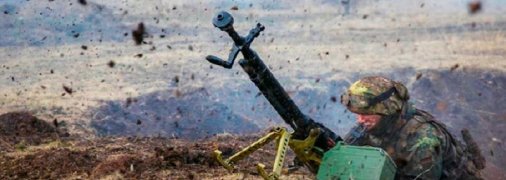 Боевики подстрелили на Донбассе авто группы разминирования: детали