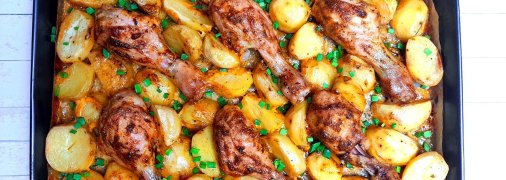 Куриные голени с ароматным картофелем и овощами