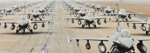 Самолеты F-16