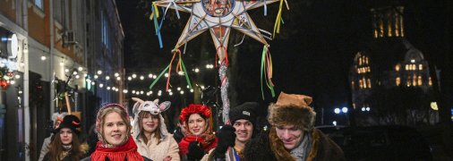 Украинцы колядуют каждый год в период рождественских праздников