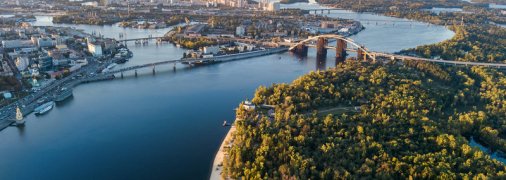 Не то, что купаться, а заходить страшно: состояние Днепра близко к экологической катастрофе