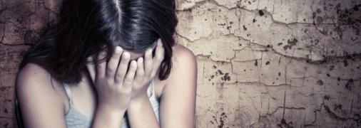 Мужчина изнасиловал несовершеннолетнюю