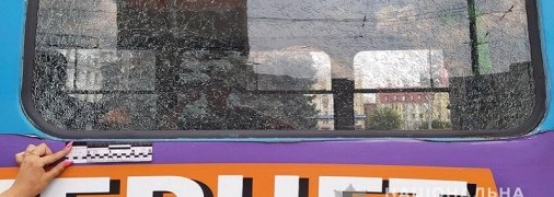 В Харькове обстреляли трамвай (фото)