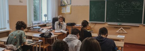 Без физики, но с физкультурой: в украинских школах уберут часть обязательных предметов