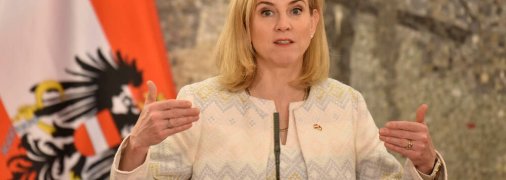 Беате Майнль-Райзінгер