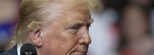 Лише кілька днів тому Дональд Трамп ще ходив із пов'язкою на вусі