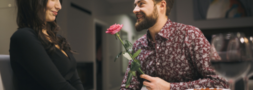 Подарунками кривдник хоче загладити провину