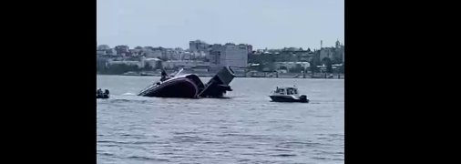 В Волгу пролилось топливо: в России произошло двойное кораблекрушение (видео) 