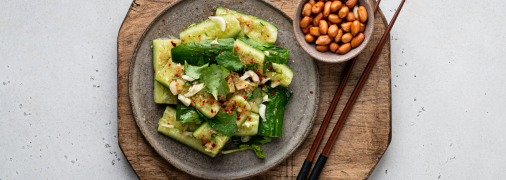 Закуска виходить пікантною, апетитною і хрусткою