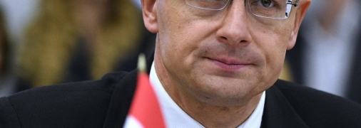 Петер Сийярто